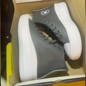 New Converse Platform Sneakers Women’s 8.5
Leather Utility Iron Grey/ White